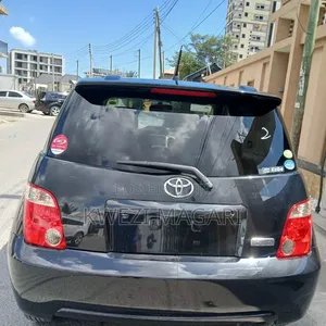 Toyota IST 2006 Black
