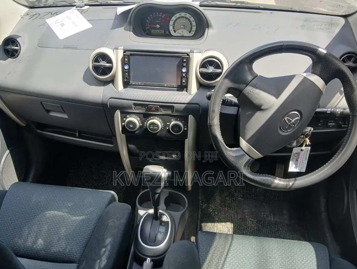 Toyota IST 2006 Black
