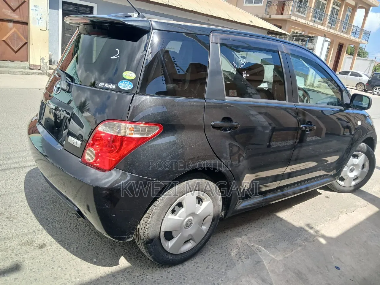 Toyota IST 2006 Black