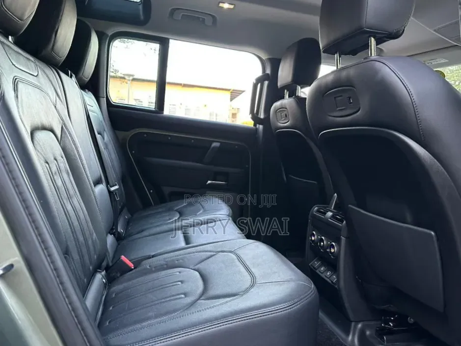 Land Rover Defender 2022 Green
