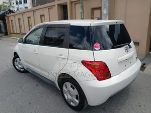Toyota IST 2004 White