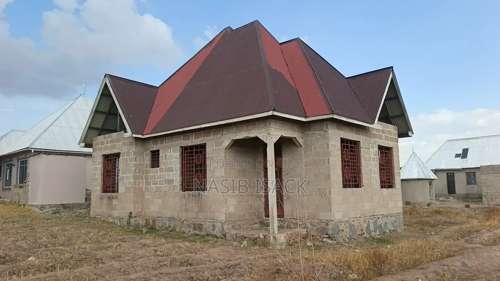 3bdrm House in Usagara for sale