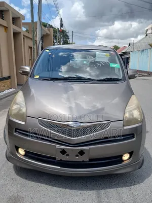 Toyota Ractis 2007 Gray