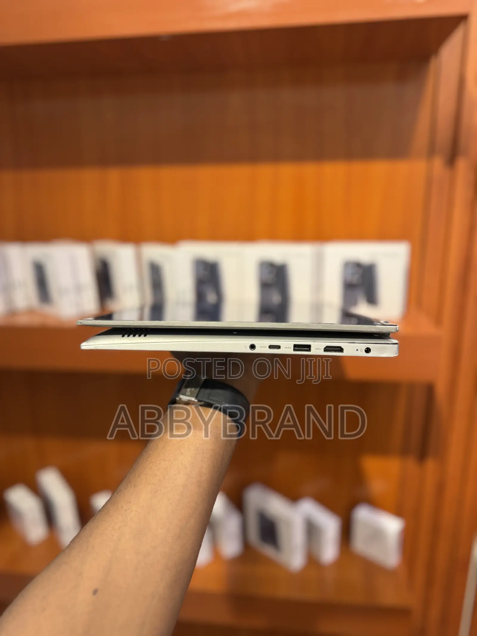 Laptop Lenovo IdeaPad 520 8GB Intel Core i5 SSD 256GB