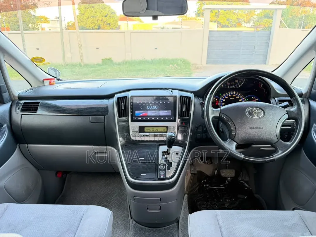 Toyota Alphard 2006 White