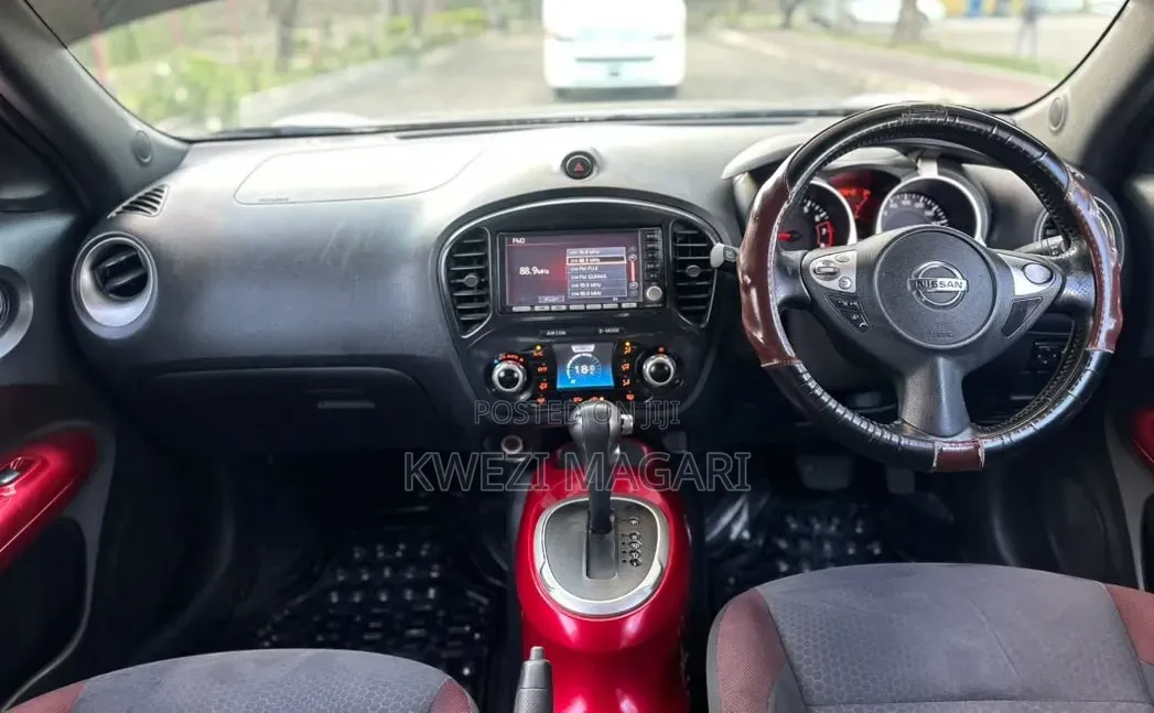 Nissan Juke 2012 Black