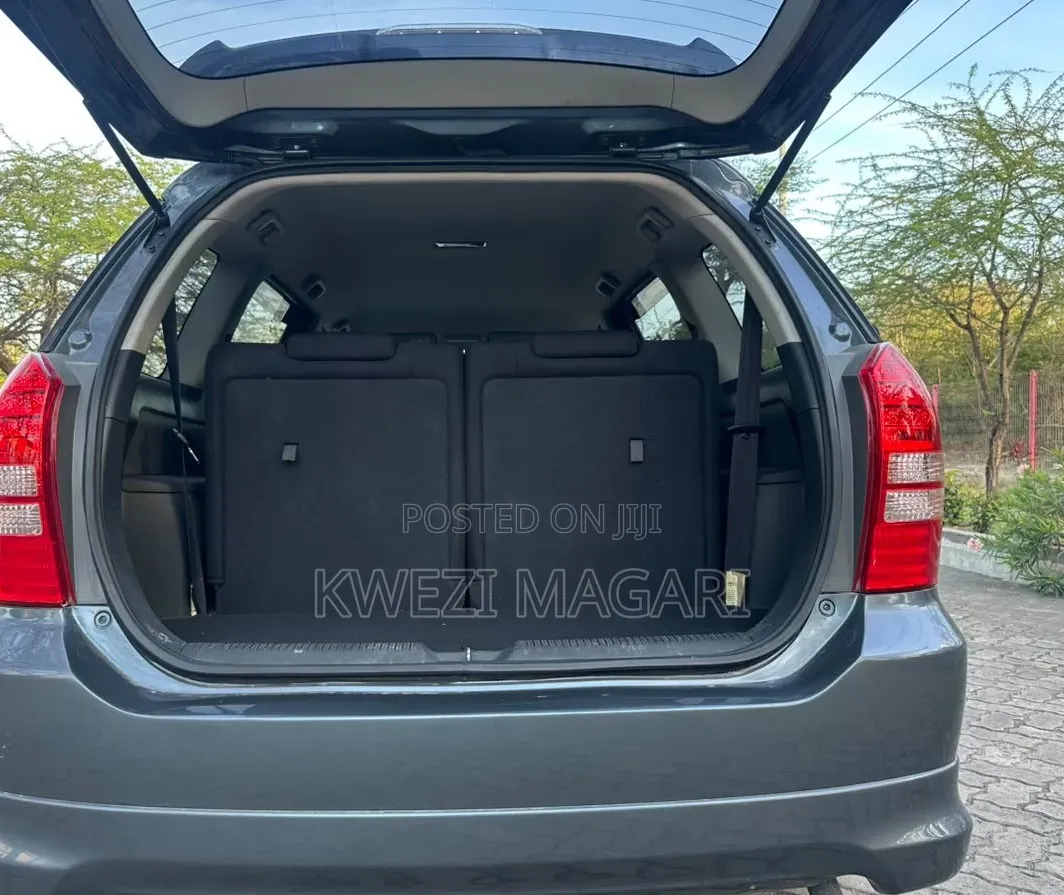 Toyota Wish 2004 Gray