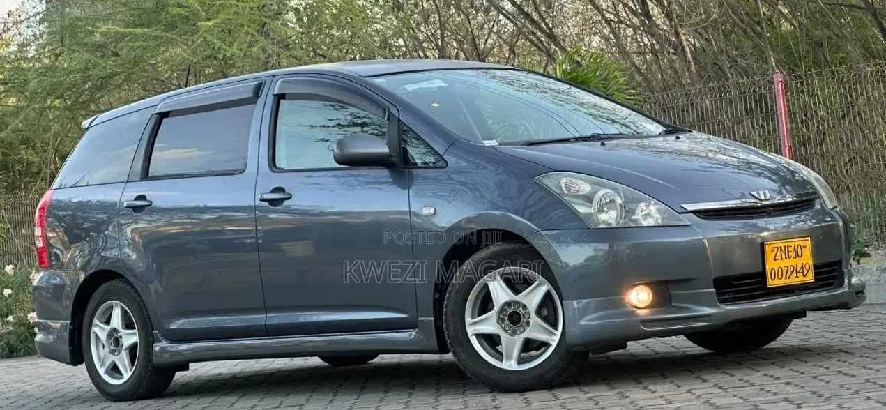Toyota Wish 2004 Gray