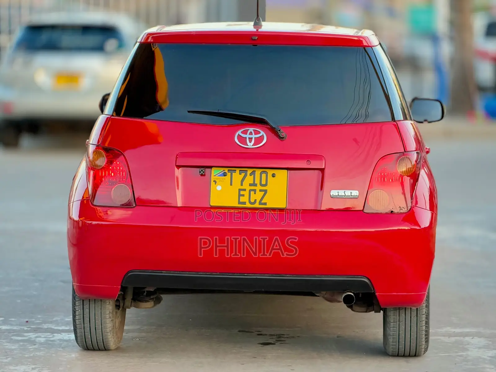 Toyota IST 2004 Red