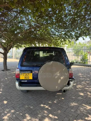 Toyota Hilux Surf 2000 Blue