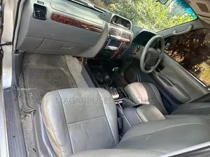 Toyota Land Cruiser Prado 2001 Silver
