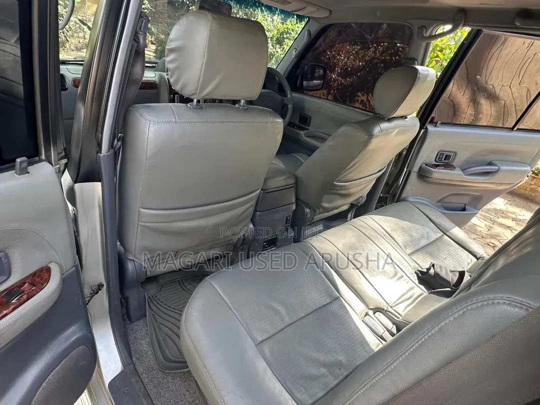Toyota Land Cruiser Prado 2001 Silver