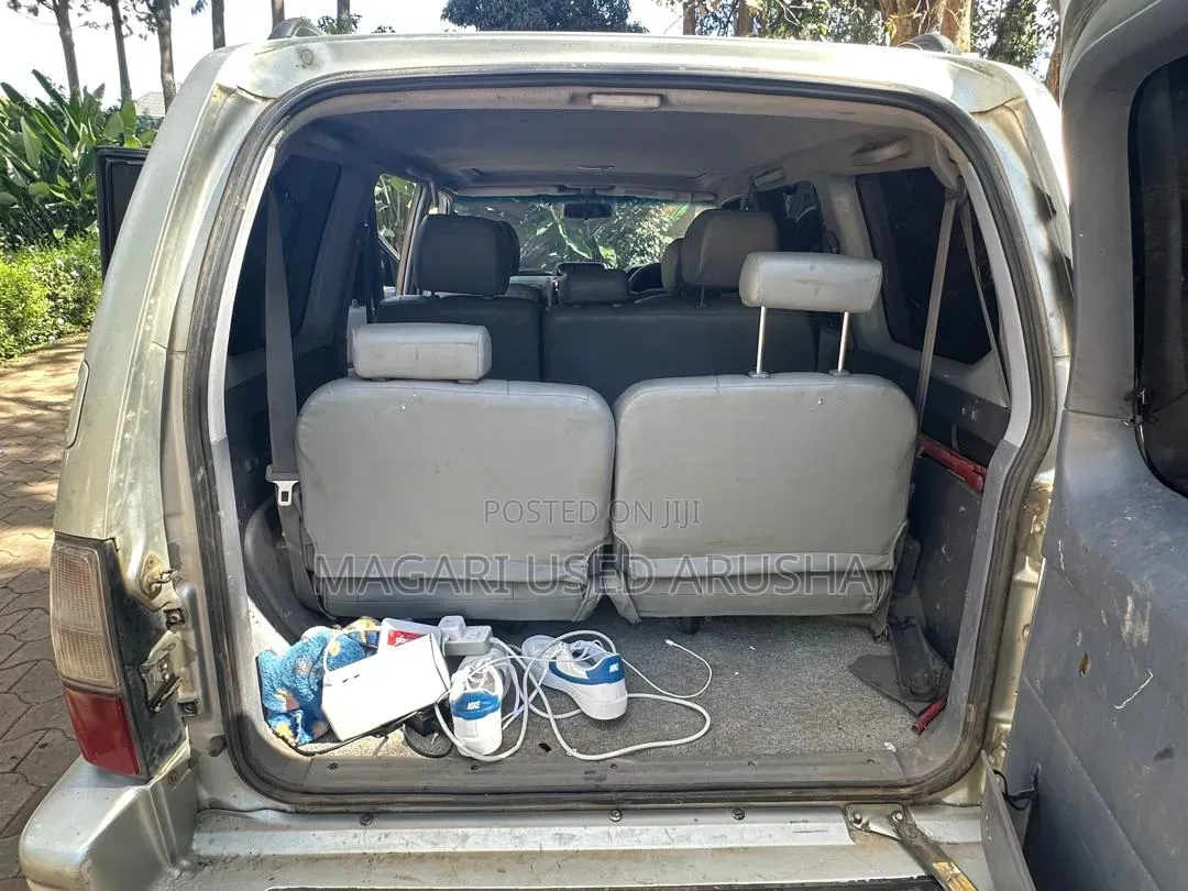 Toyota Land Cruiser Prado 2001 Silver