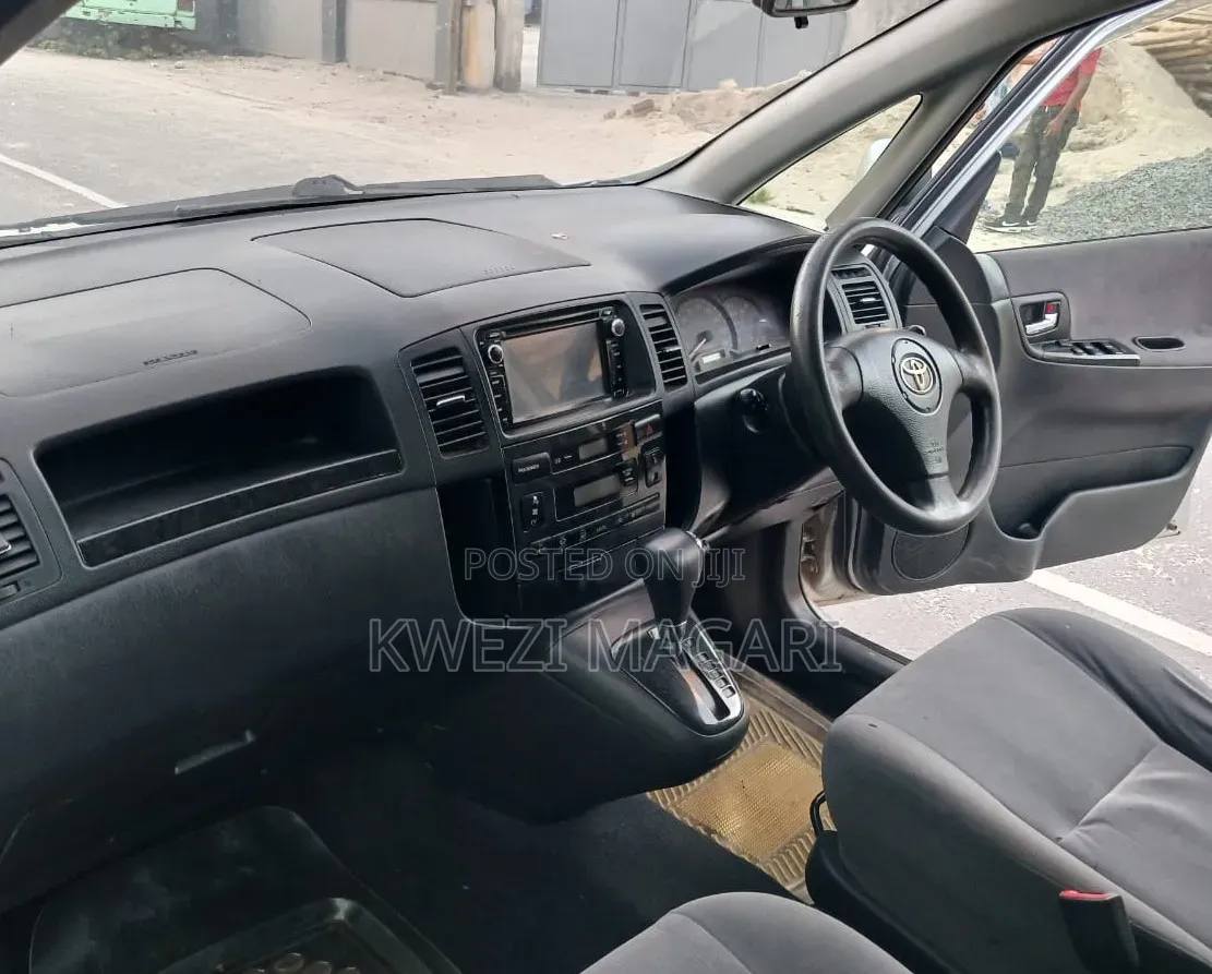 Toyota Corolla Spacio 2003 Silver