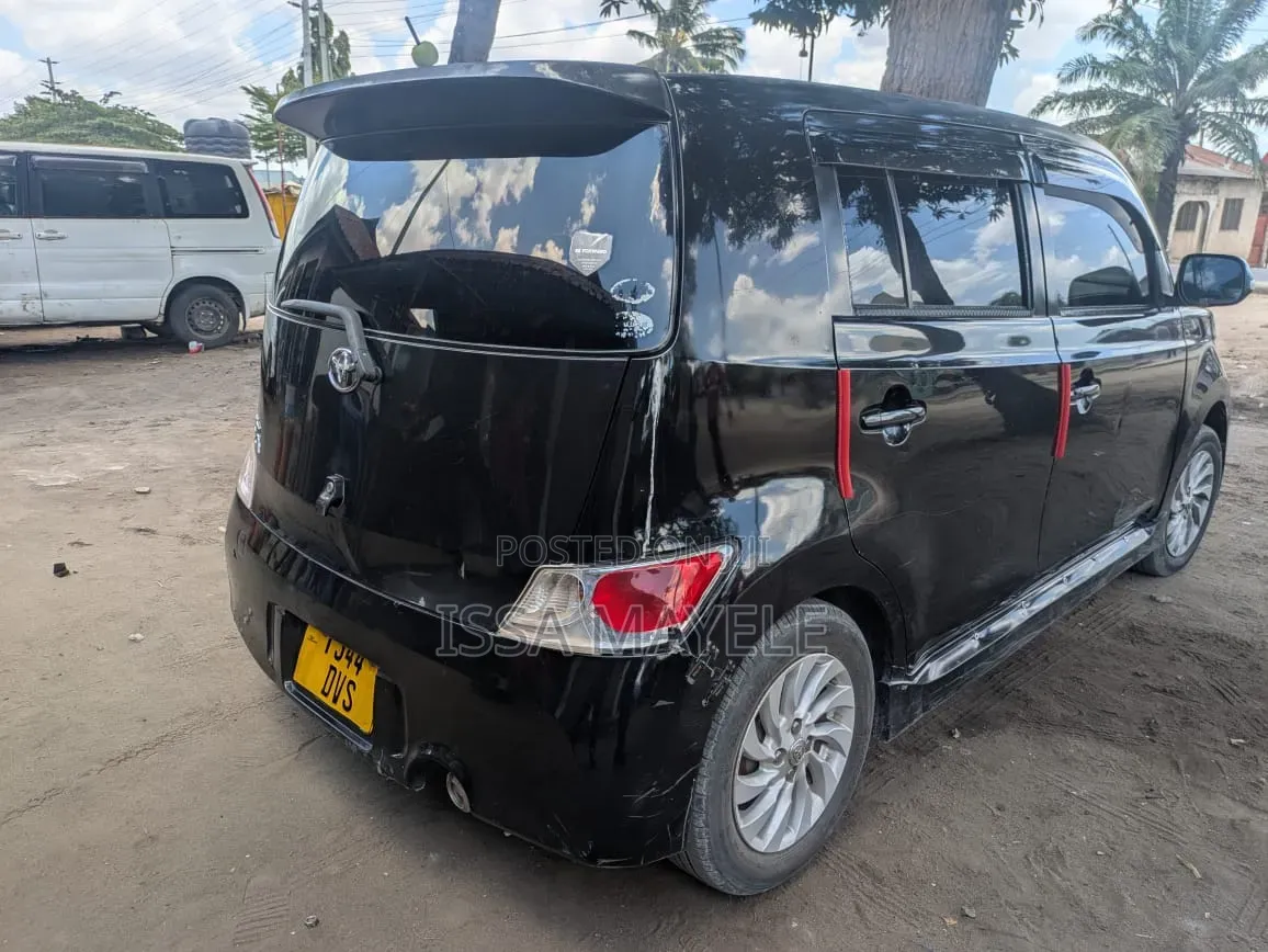 Toyota bB 2007 Black