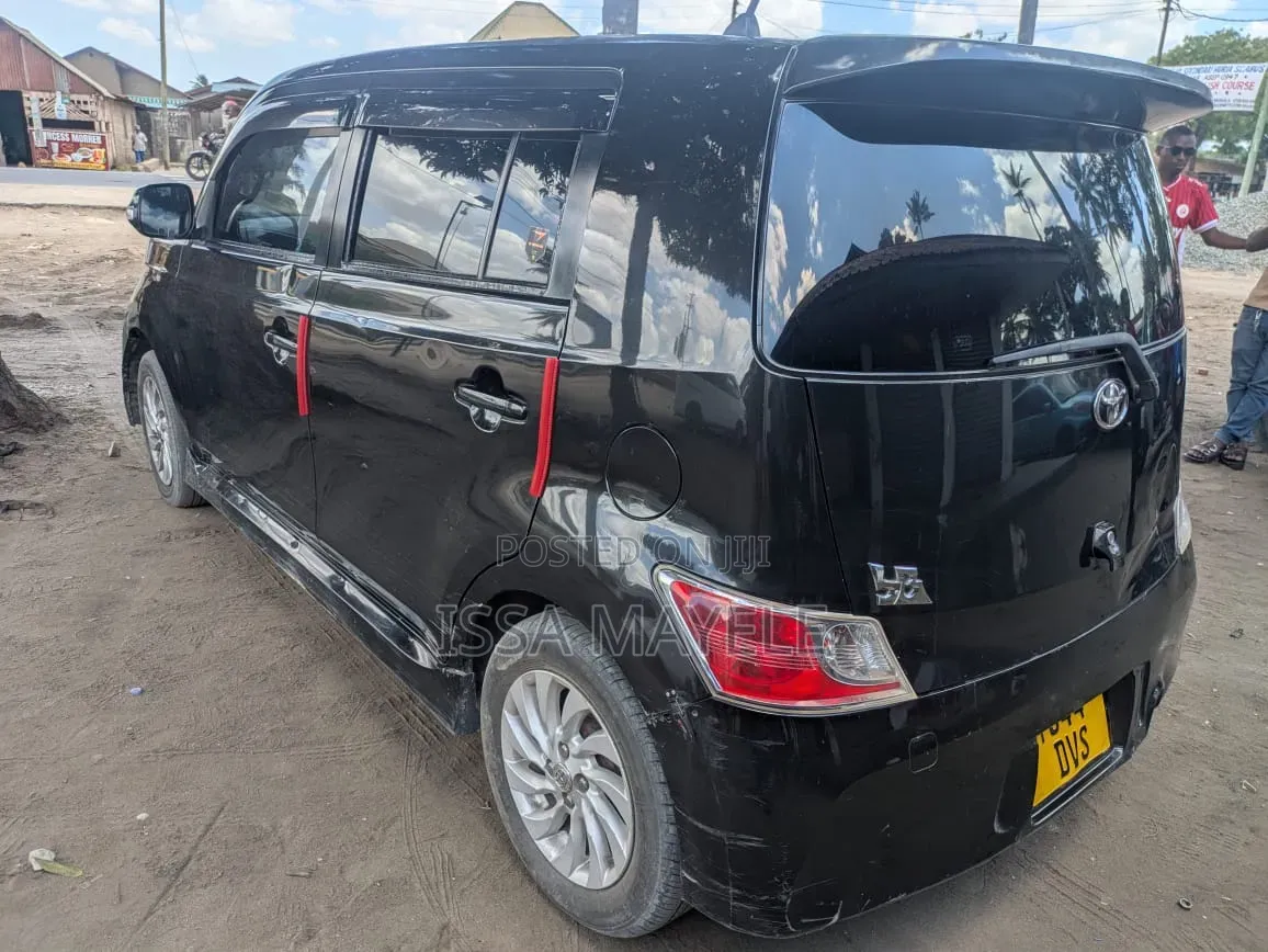 Toyota bB 2007 Black