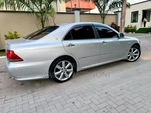 Toyota Crown 2007 Silver