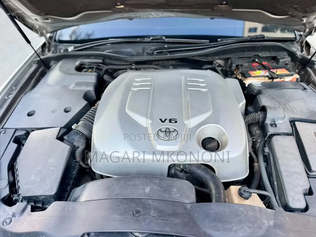 Toyota Crown 2007 Silver