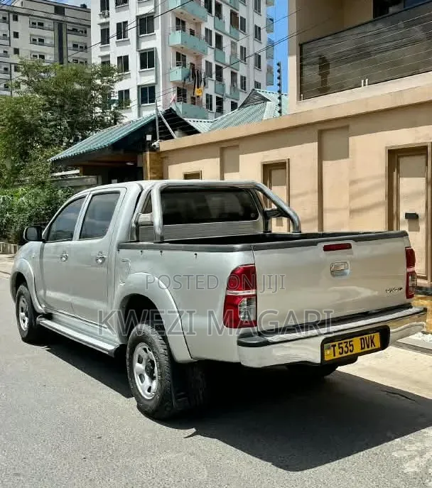 Toyota Hilux 2.5 Cab 2005 Silver