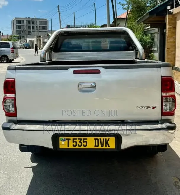 Toyota Hilux 2.5 Cab 2005 Silver