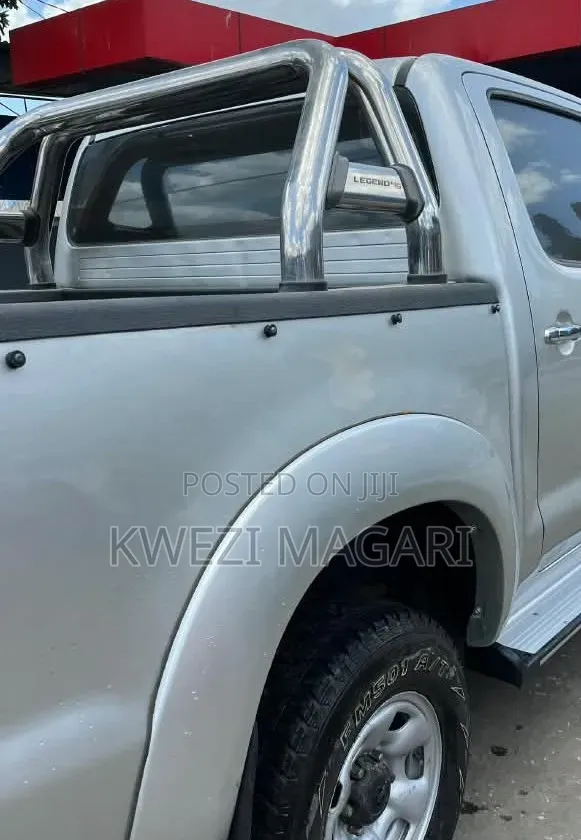 Toyota Hilux 2.5 Cab 2005 Silver
