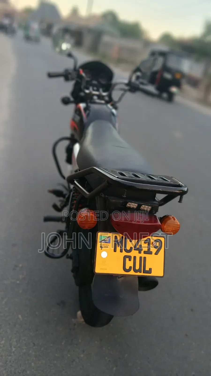 Bajaj Boxer X125 2020 Black
