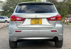 Mitsubishi RVR 2.0 2011 Silver