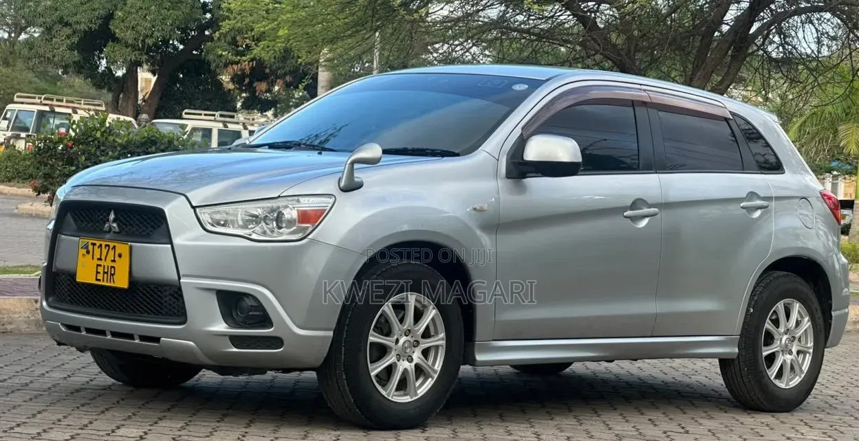 Mitsubishi RVR 2.0 2011 Silver