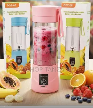 Mini Blender Portable Electric Blender for Smoothies and Juices
