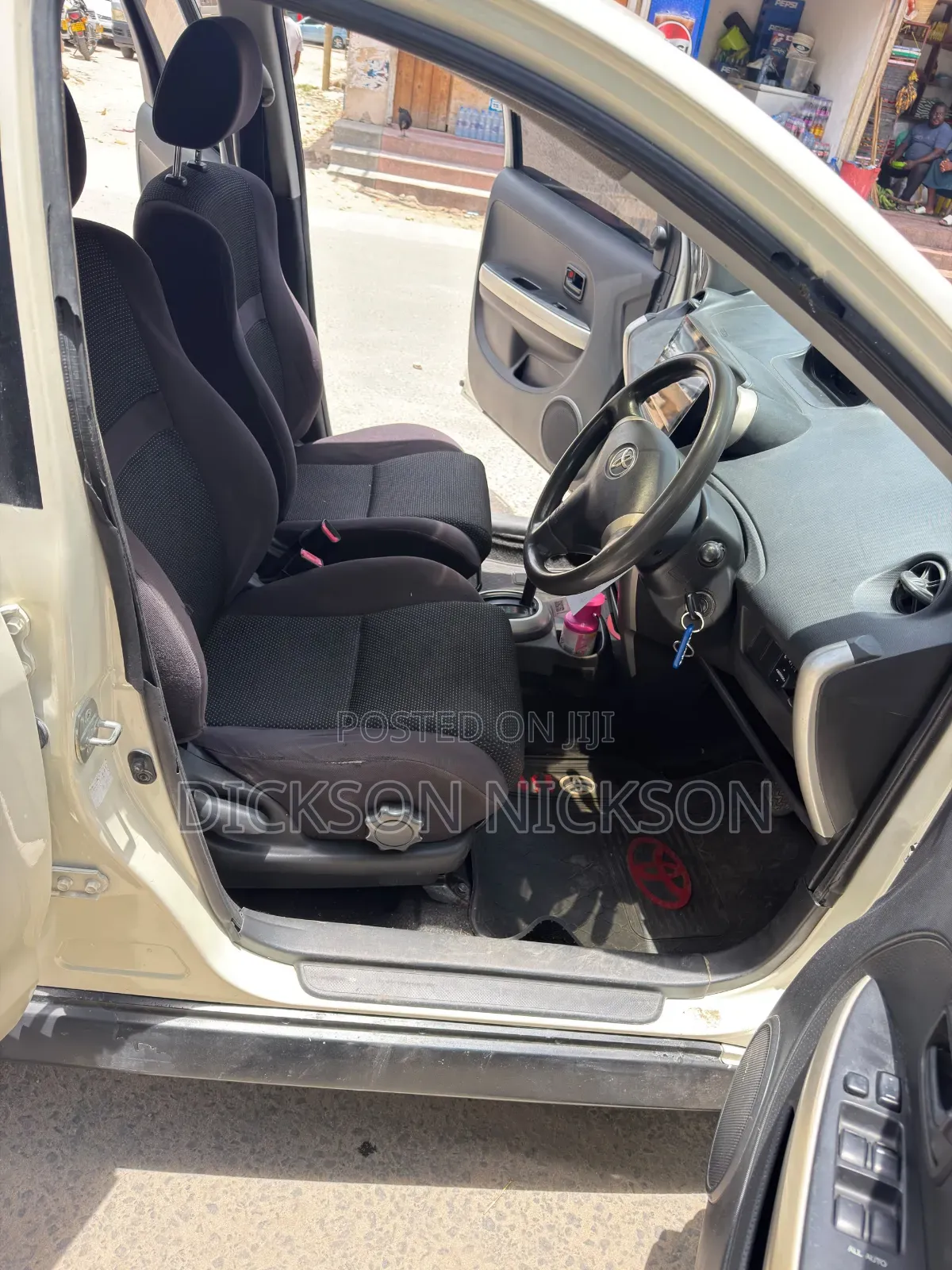 Toyota IST 2004 White
