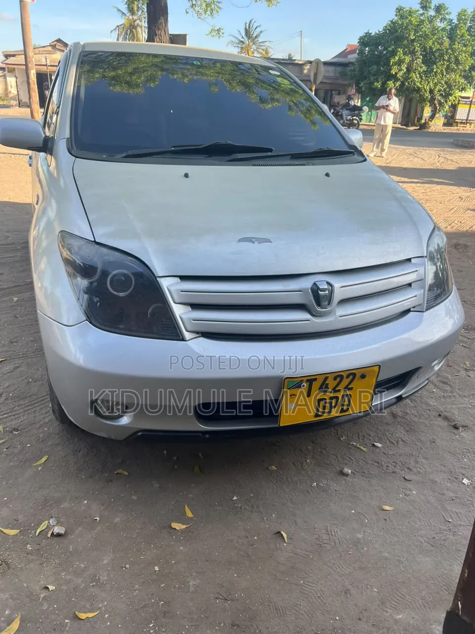 Toyota IST 2004 Silver