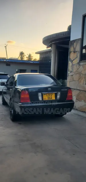 Toyota Progress 2005 Black