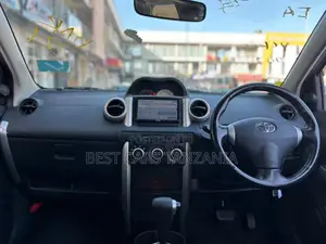 Toyota IST 2006 White