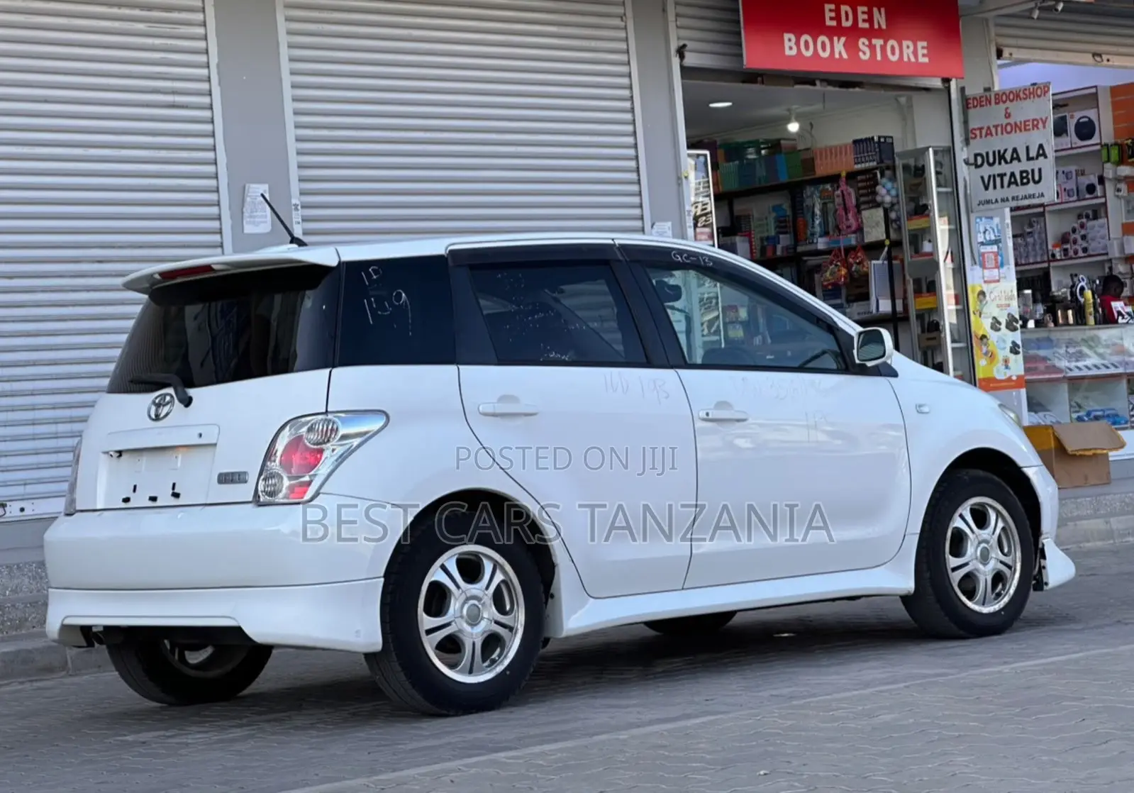 Toyota IST 2006 White