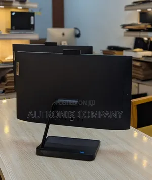 Desktop Computer Lenovo ideacentre AIO 520 16GB Intel Core i5 SSD 512GB