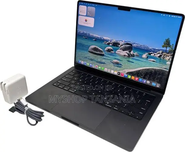 New Laptop Apple MacBook Pro 2023 M2 16GB Apple M2 SSD 512GB