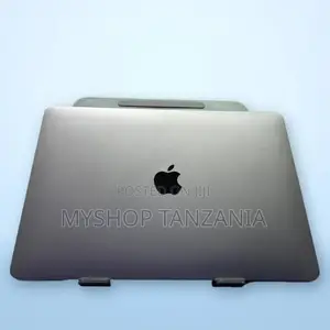 Laptop Apple MacBook Pro 2022 M2 8GB Apple M2 SSD 256GB