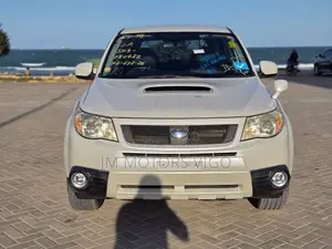 Subaru Forester 2010 White