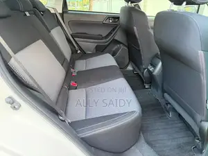 Subaru Forester 2.0XT Premium AWD 2016 White