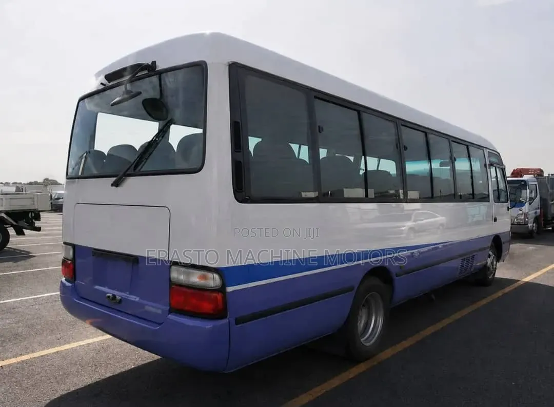 Toyota Coaster 2004
