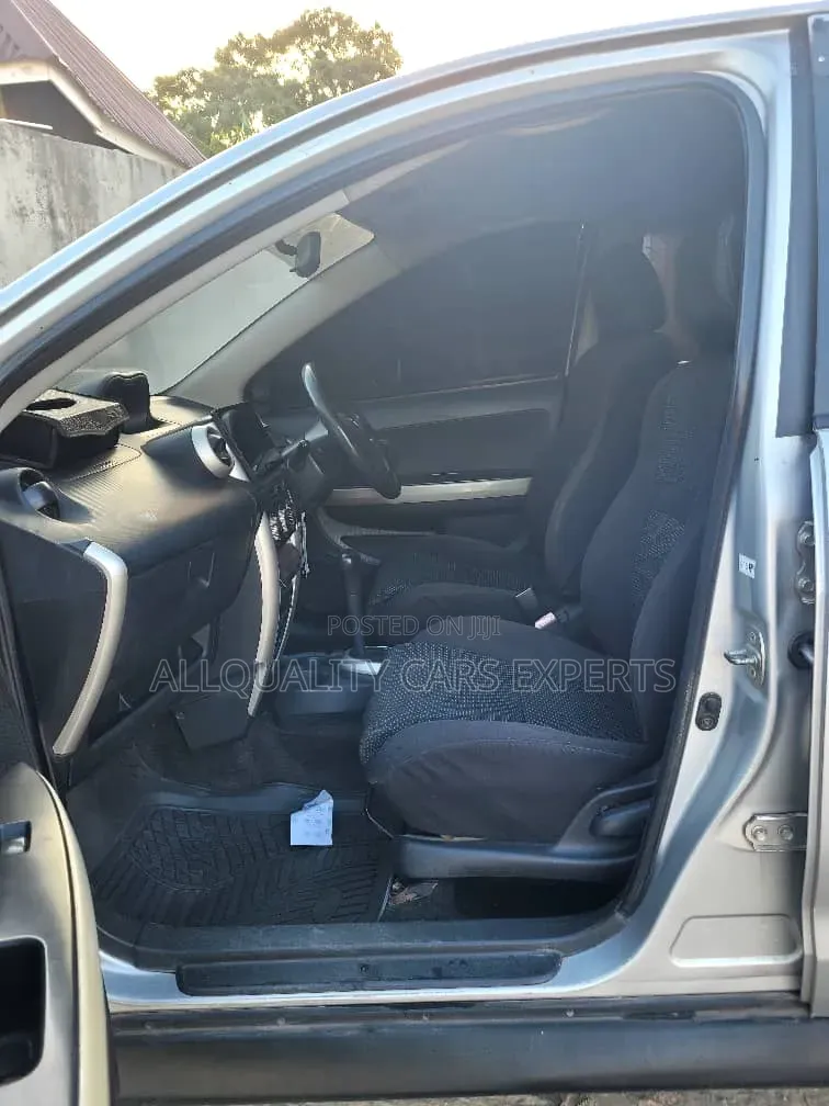 Toyota IST 2006