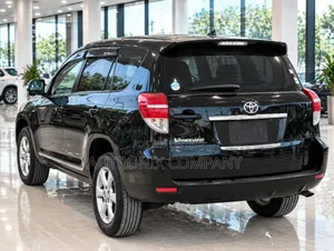 Toyota Vanguard 2011