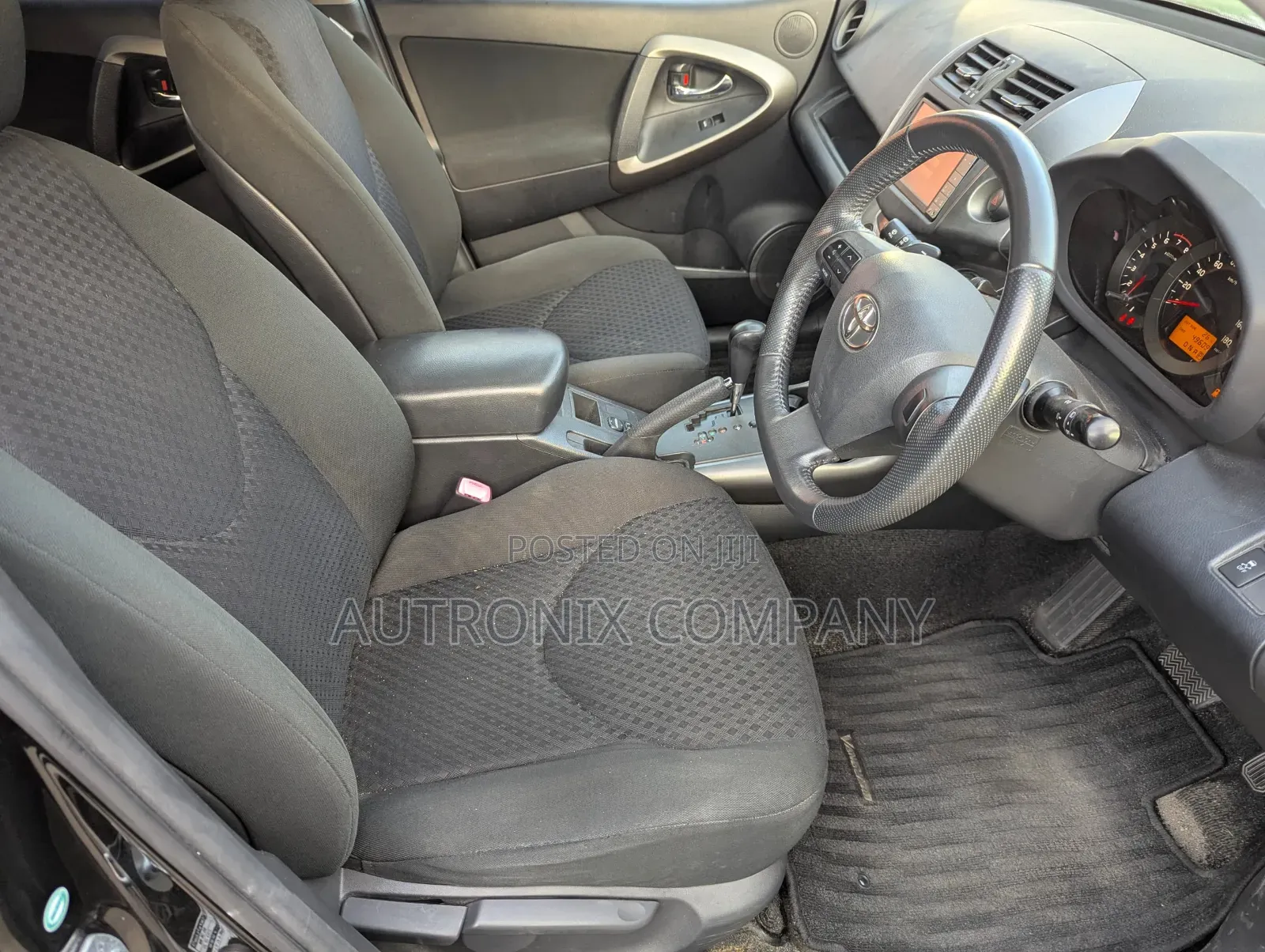Toyota Vanguard 2011