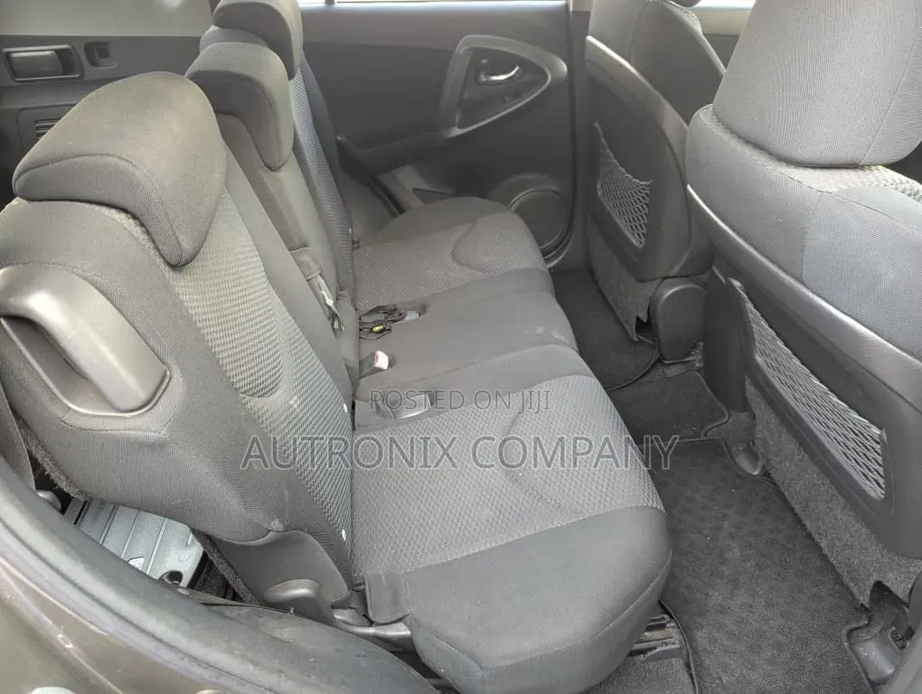 Toyota RAV4 2009 Gray