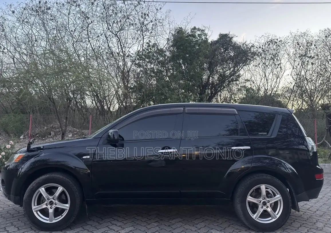 Mitsubishi Outlander 2.0 Di-D 2008 Black