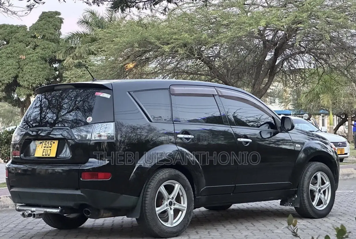 Mitsubishi Outlander 2.0 Di-D 2008 Black