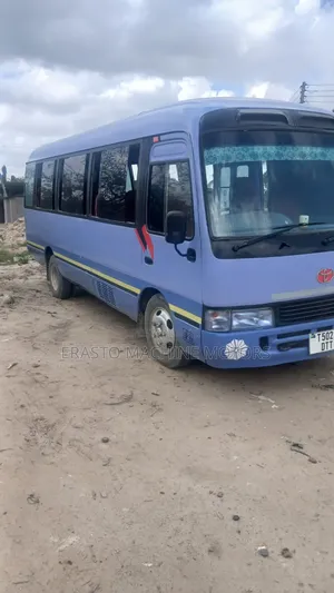 Toyota Coaster 1999