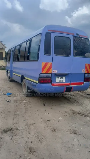 Toyota Coaster 1999