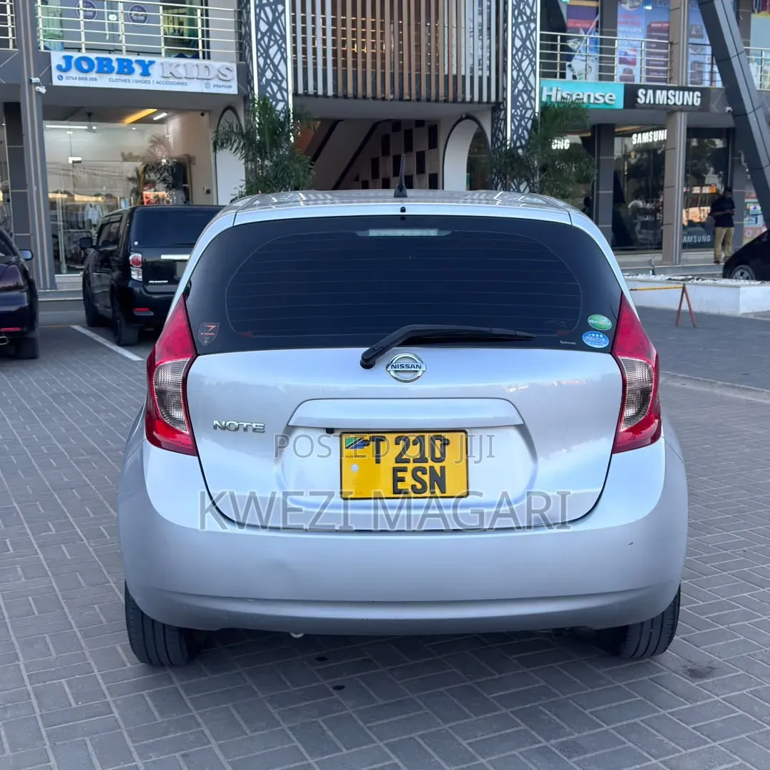 Nissan Note 2014 Silver