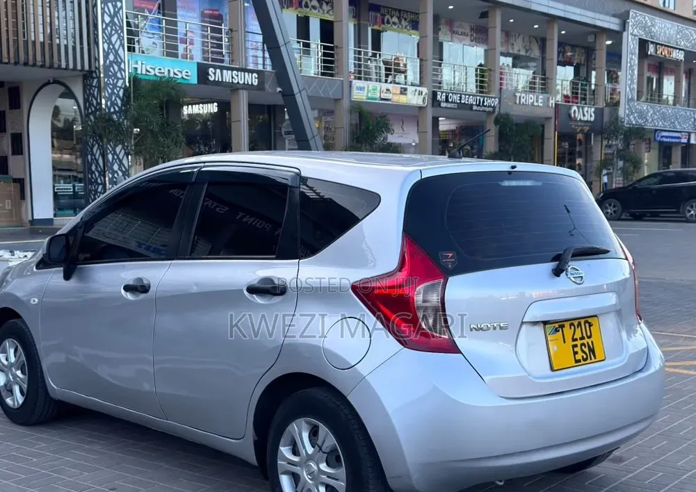 Nissan Note 2014 Silver